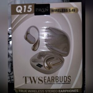 WIRELESS Earphones HEADSET Nwt